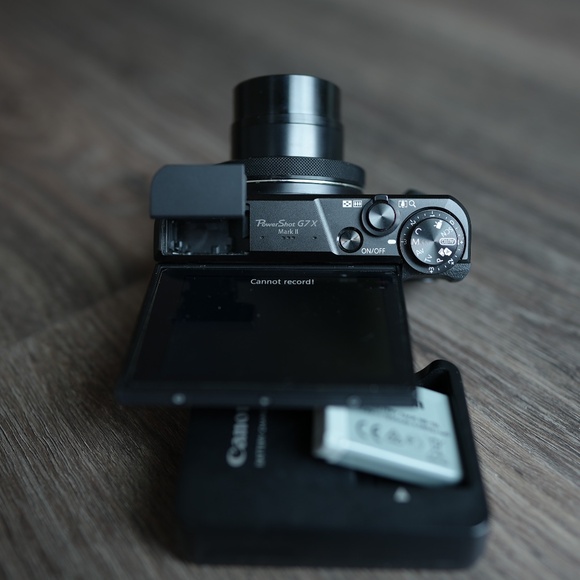 Canon G7X MKII - Picture 4 of 15